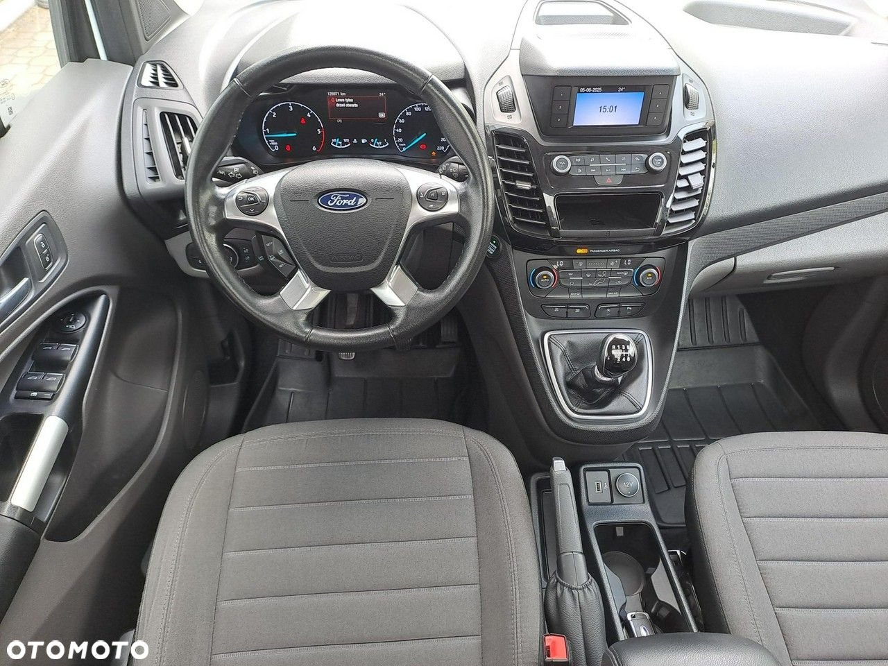 Ford Tourneo Connect Grand - 14