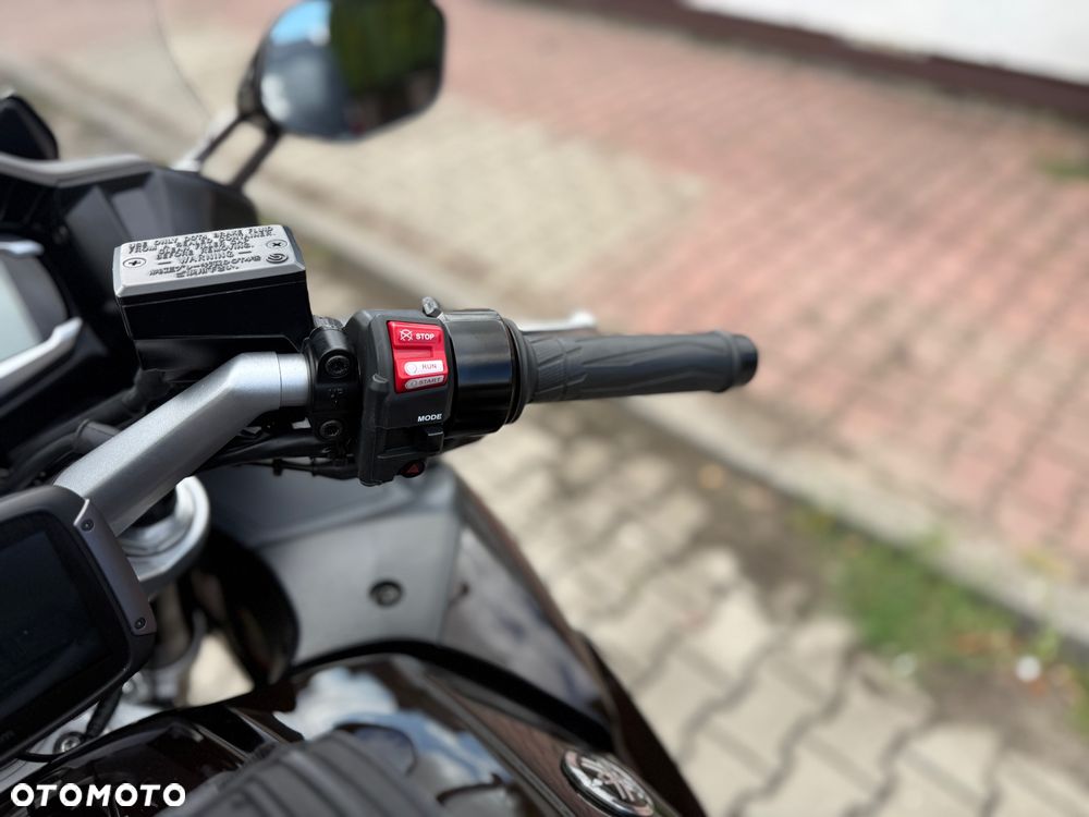 Yamaha FJR - 30