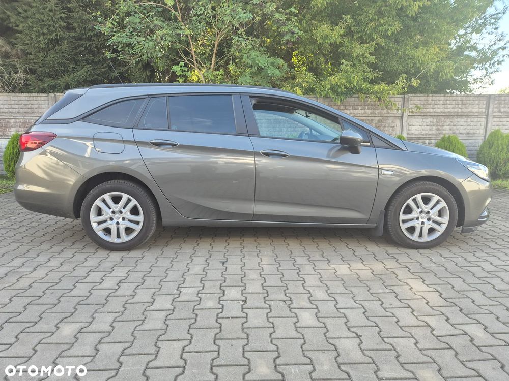 Opel Astra 1.6 CDTI Sport - 30