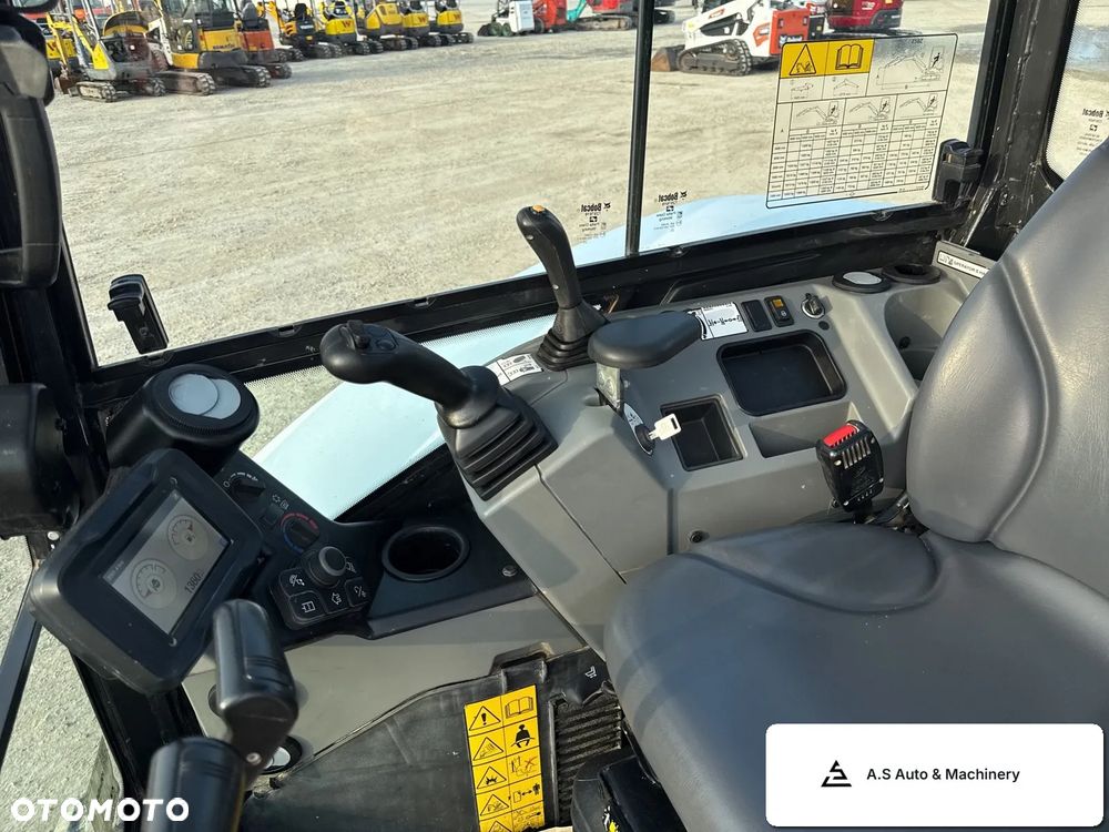 Bobcat E50Z - 15