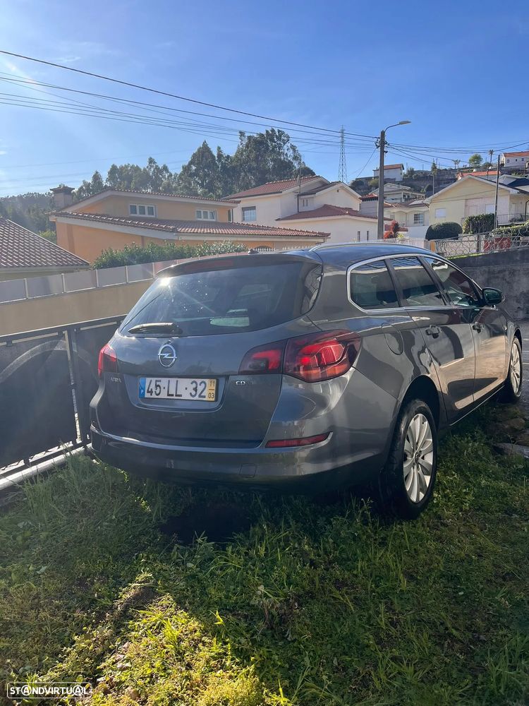 Opel Astra Sports Tourer - 26