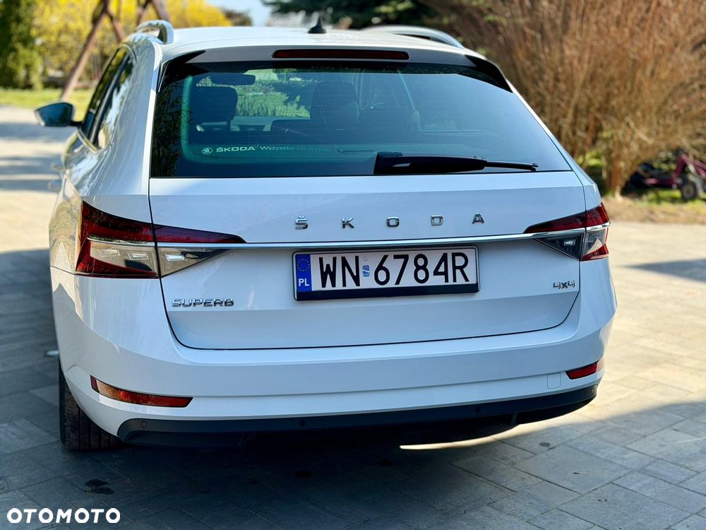 Skoda Superb 2.0 TDI SCR 4x4 Style DSG - 11