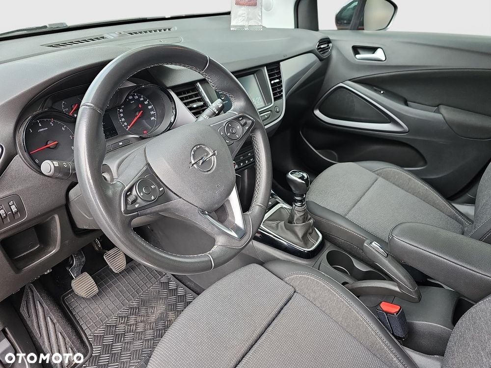 Opel Crossland 1.2 T Business - 11