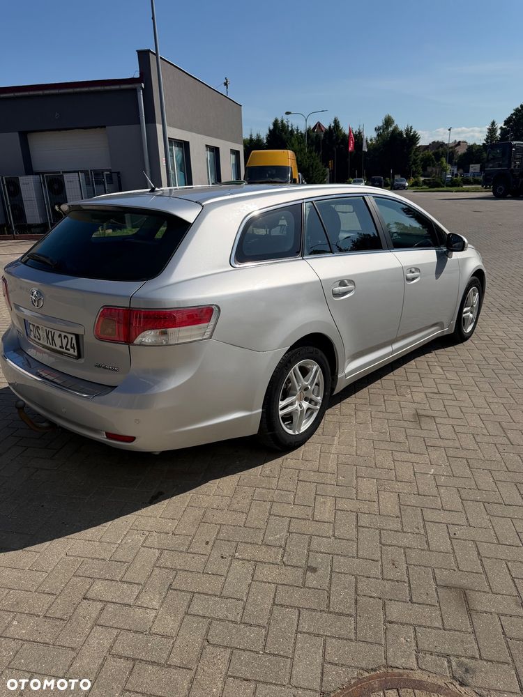 Toyota Avensis 2.0 D-4D Edition - 7