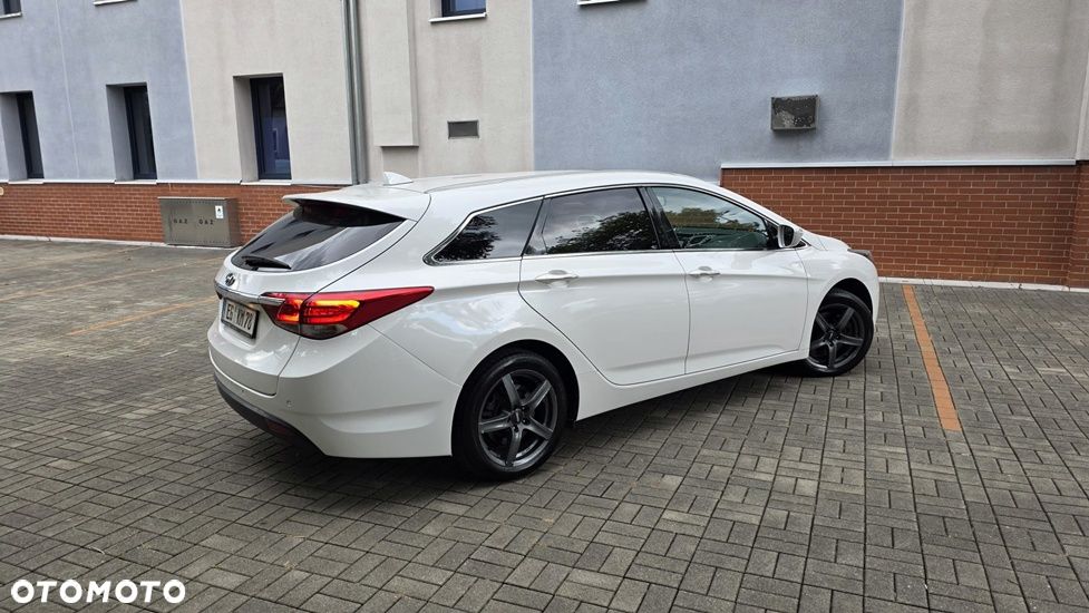 Hyundai i40 1.7 CRDi Premium DCT - 4