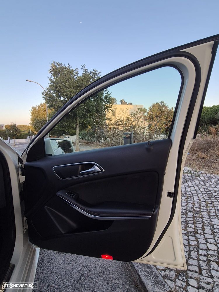 Mercedes-Benz A 200 Limousine - 9
