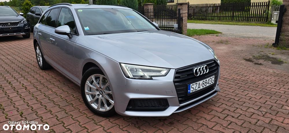 Audi A4 - 1