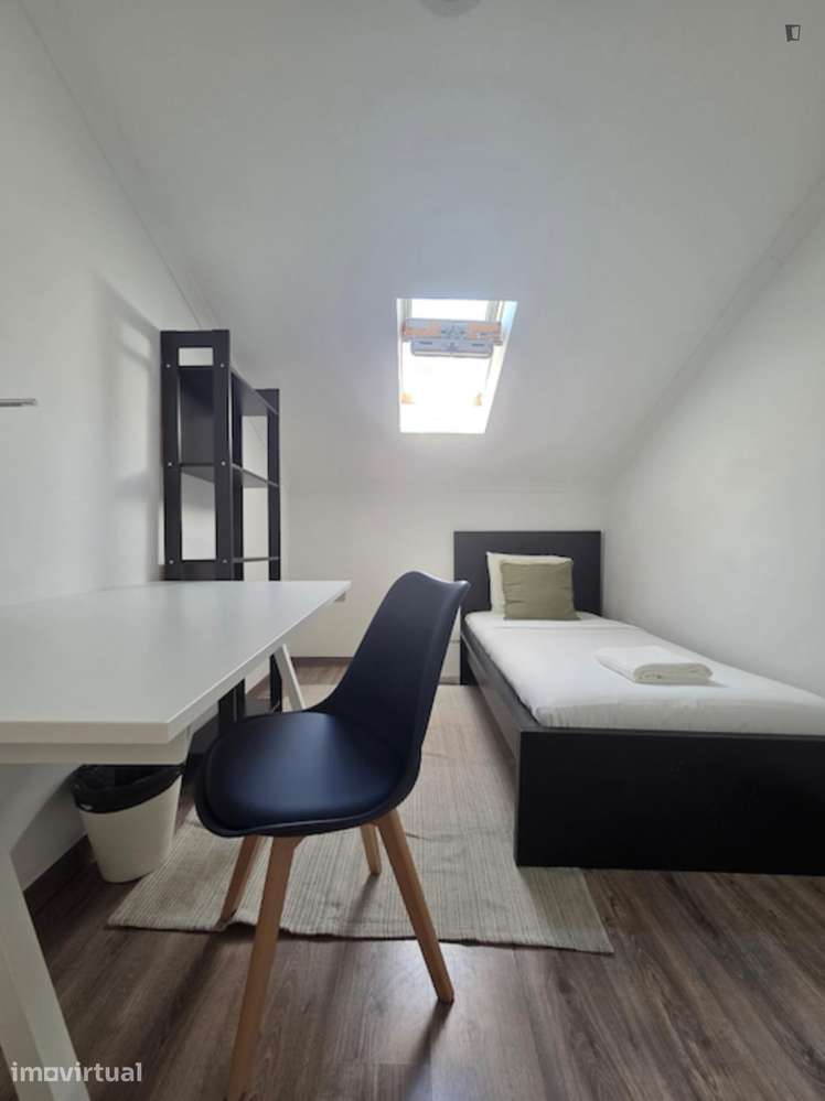 Quarto - localizado em Arroios Lisbon - Grande imagem: 2/22
