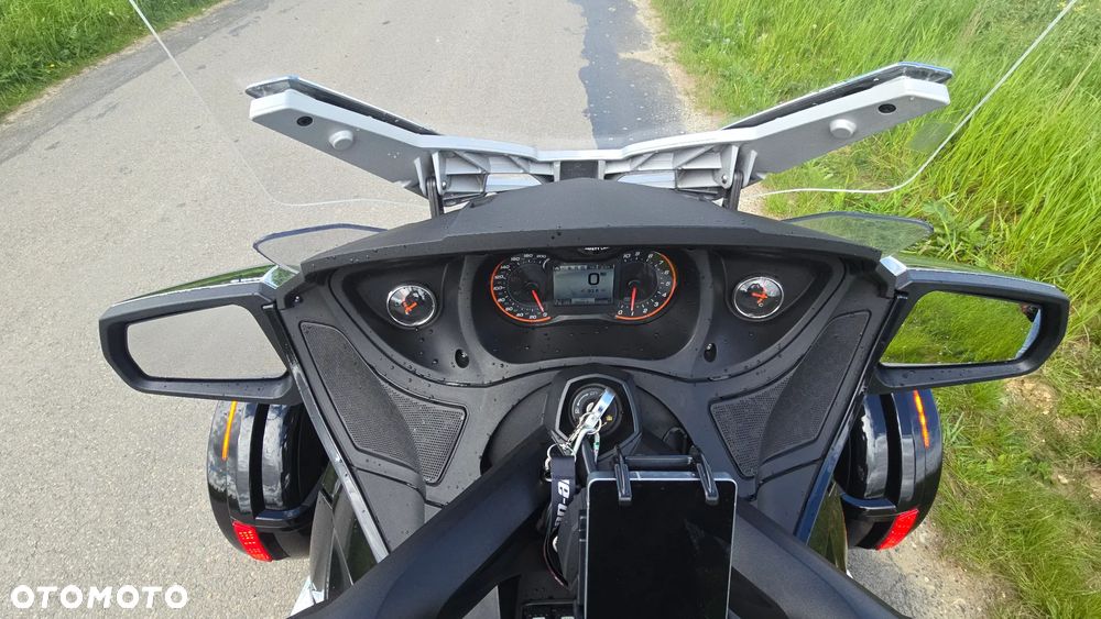 Can-Am Spyder - 5