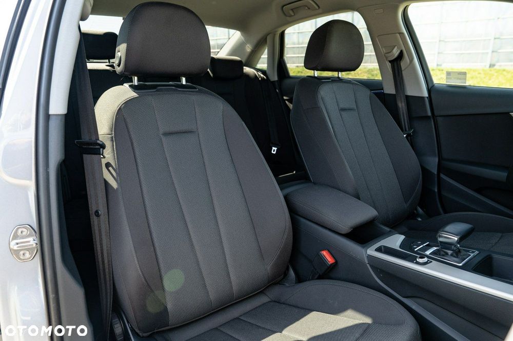 Audi A4 Limousine 35 TFSI mHEV S tronic - 24
