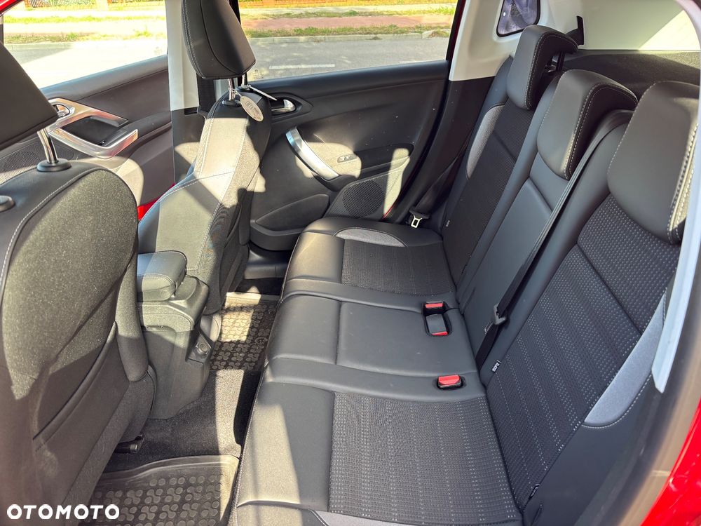 Peugeot 2008 - 9