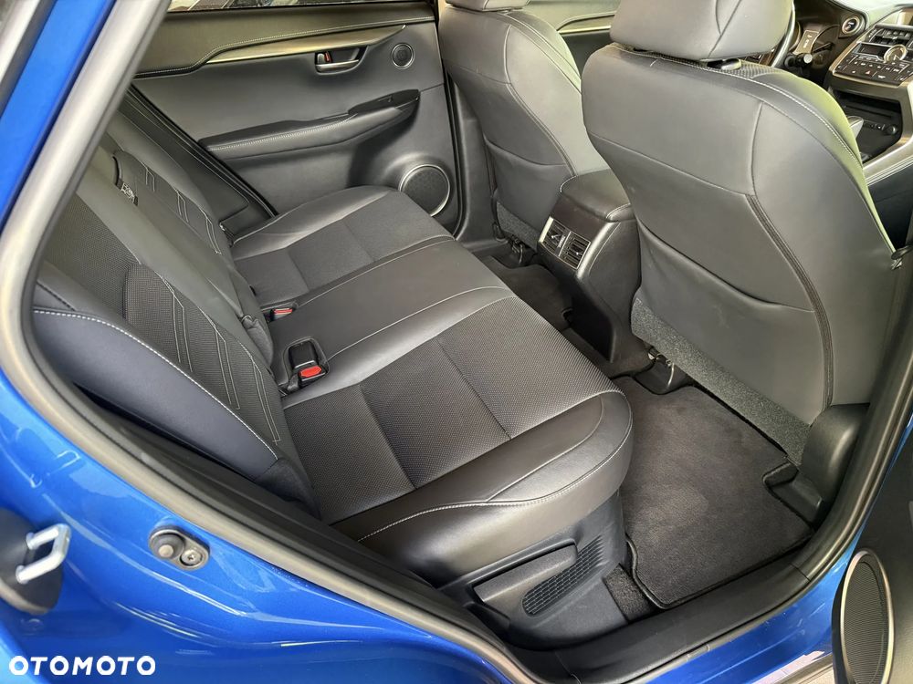 Lexus NX 300h Comfort AWD - 25