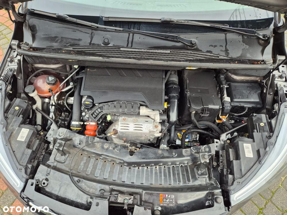 Opel Crossland X 1.2 T 120 Lat S&S - 21