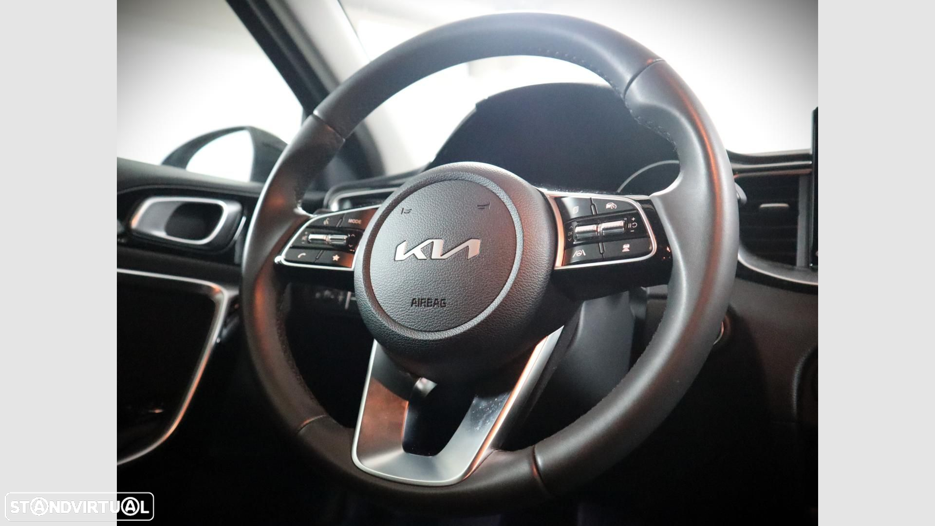 Kia XCeed - 7