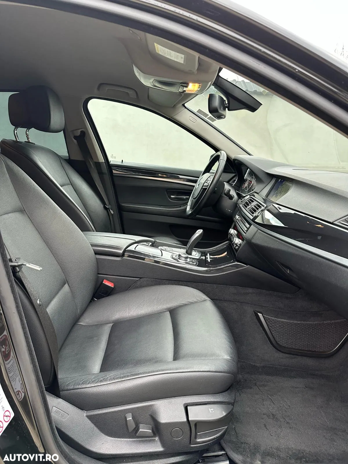 BMW Seria 5 520d Aut. - 8