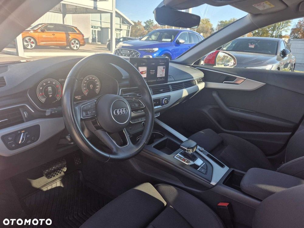 Audi A4 Limousine 2022