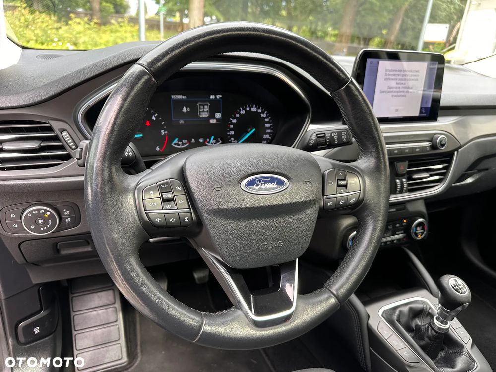 Ford Focus 1.5 EcoBlue Start-Stopp-System TITANIUM STYLE - 5