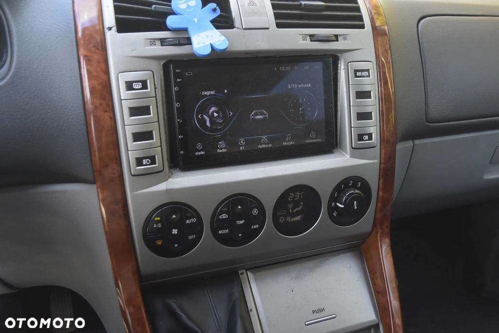 Kia Carnival CRDi Executive - 10