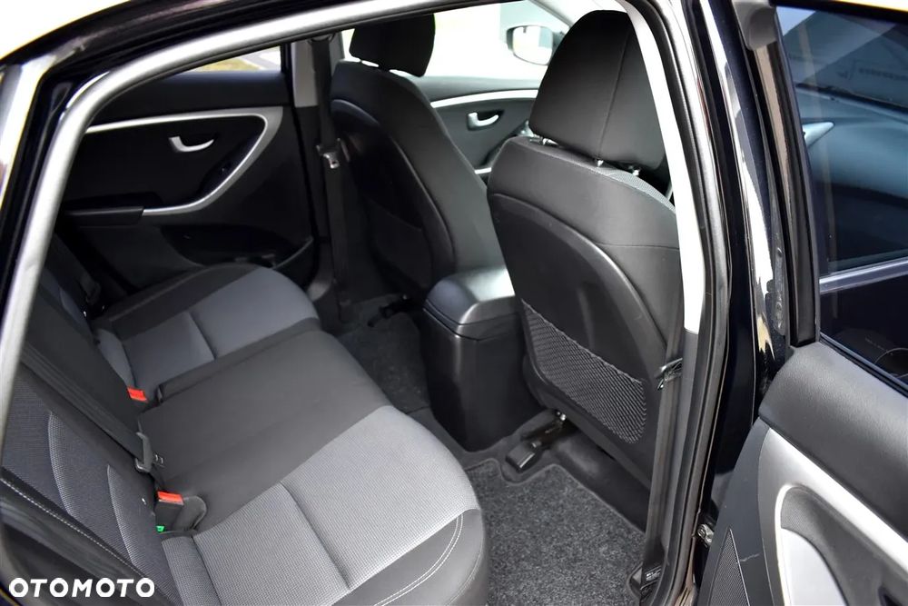 Hyundai i30 1.4 Trend - 27