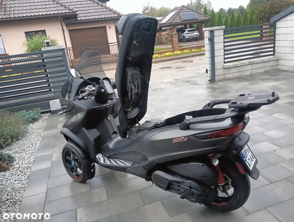 Piaggio MP-3 - 8