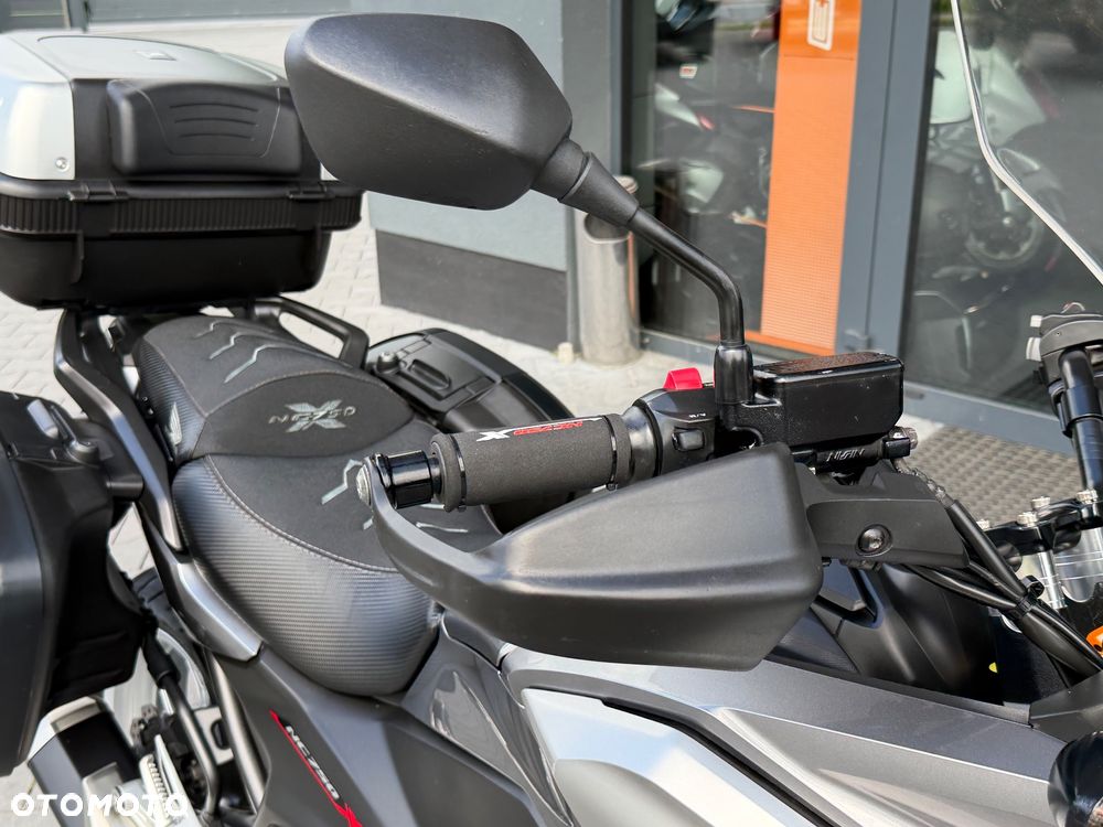 Honda NC - 15