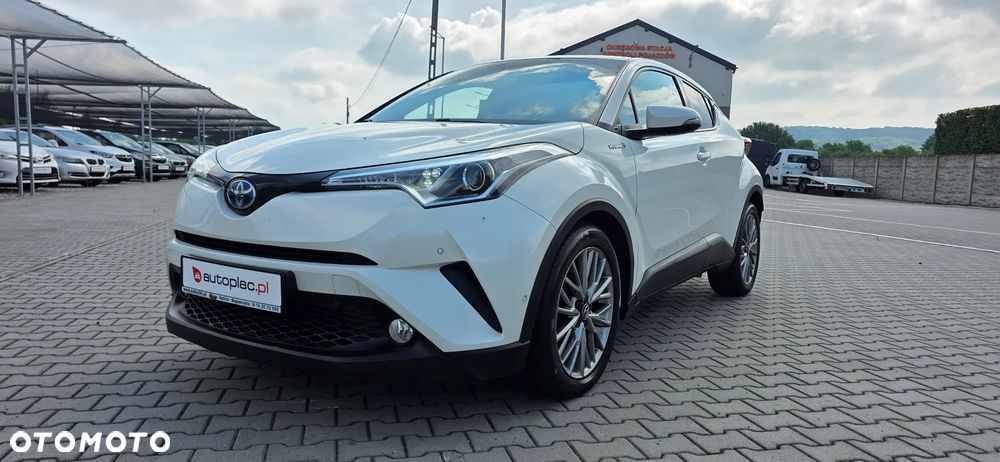 Toyota C-HR 1.8 Hybrid Neon Lime powered by JBL - 2