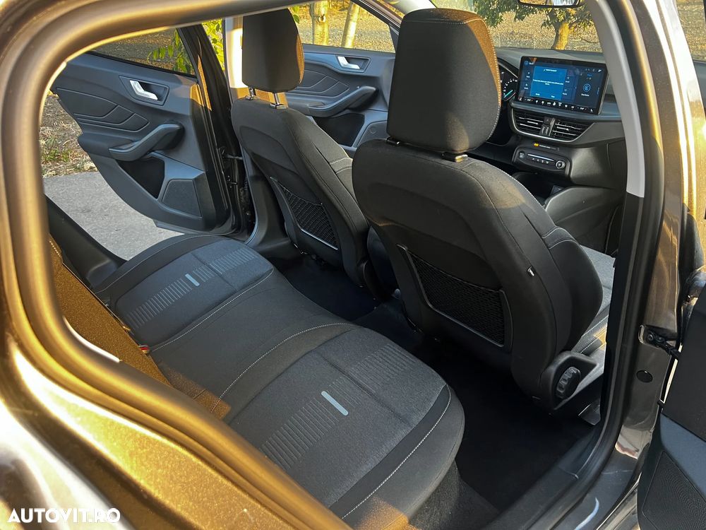 Ford Focus 1.5 EcoBlue 8AT Active - 19