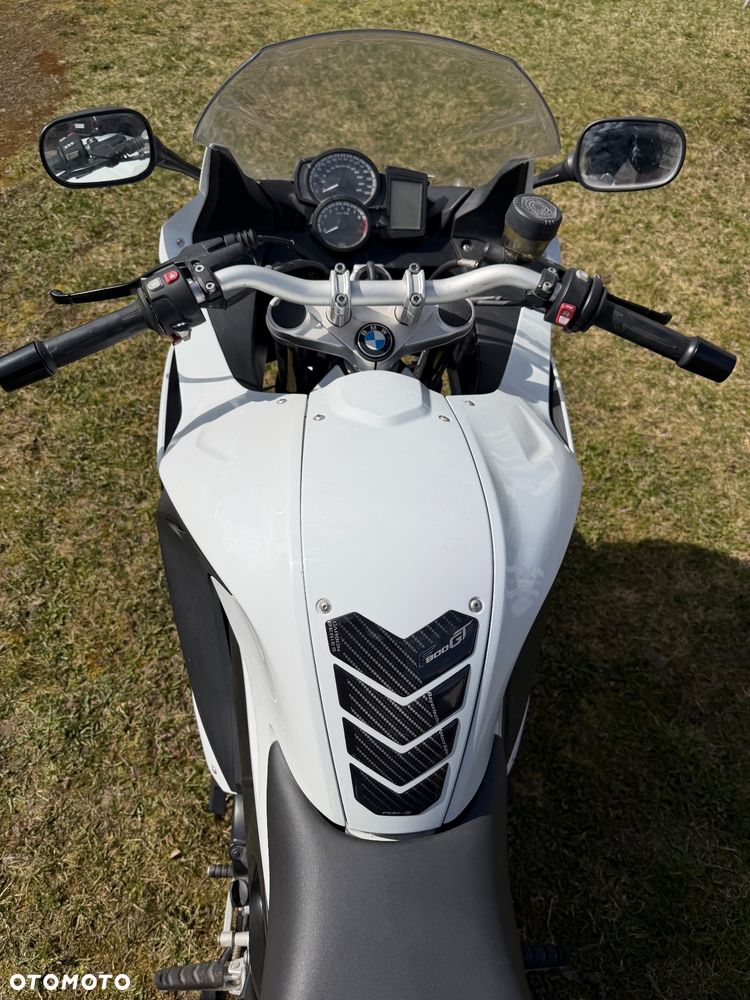 BMW F - 5