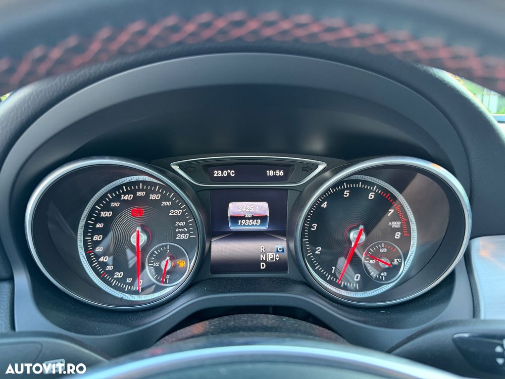 Mercedes-Benz CLA 180 7G-DCT AMG Line - 26