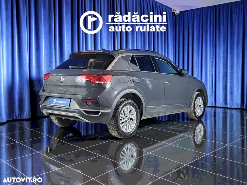 Volkswagen T-Roc - 7