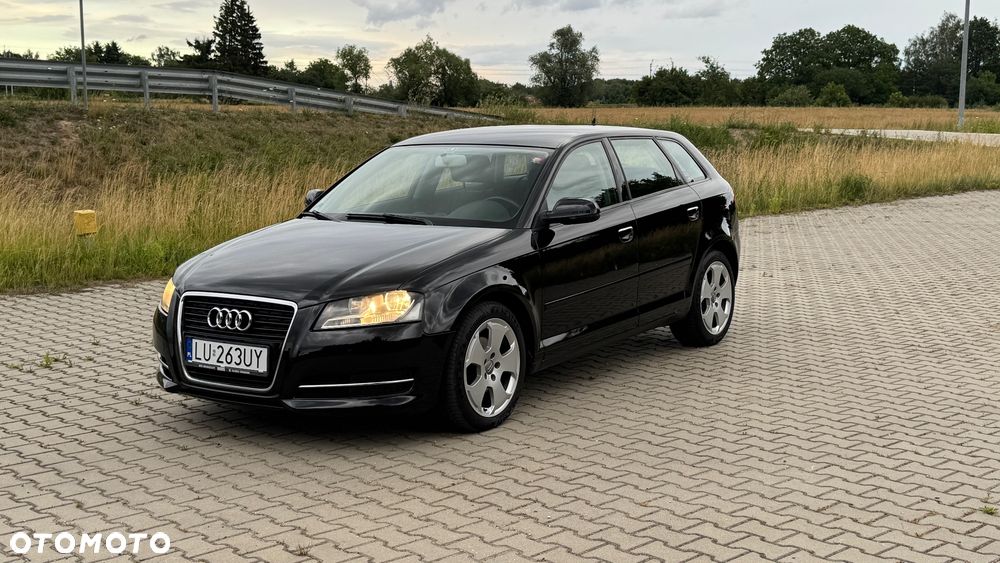 Audi A3 Sportback - 2