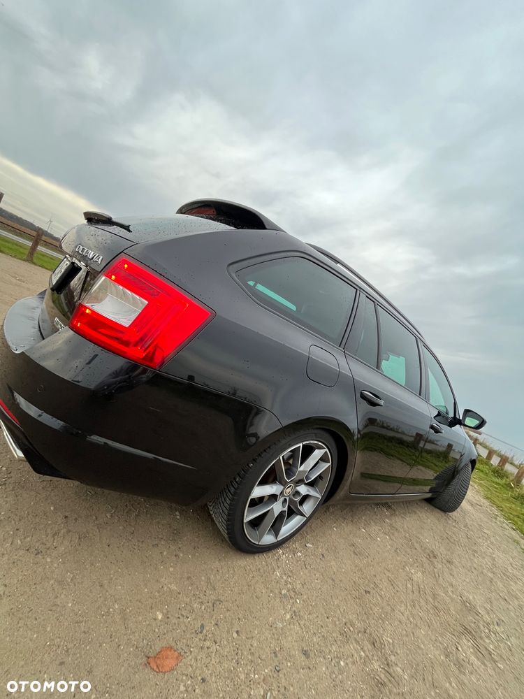 Skoda Octavia ver-2-0-tdi-dsg-rs - 24
