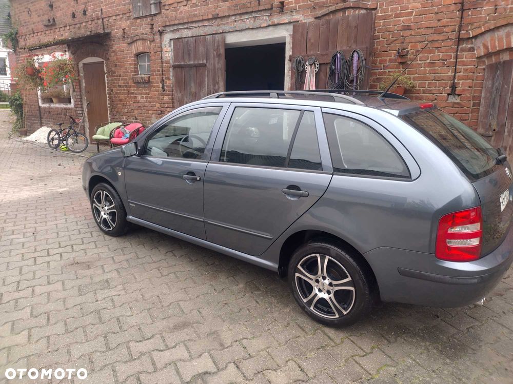 Skoda Fabia - 8
