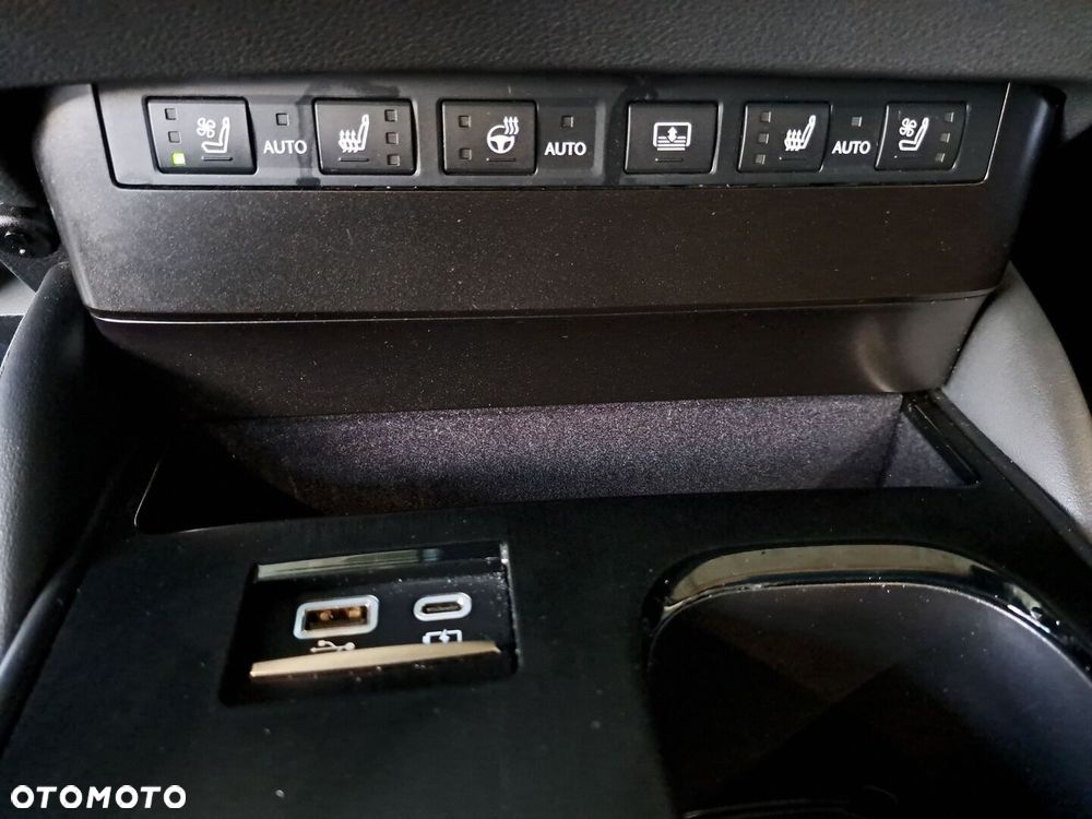 Lexus ES 300h Prestige - 28