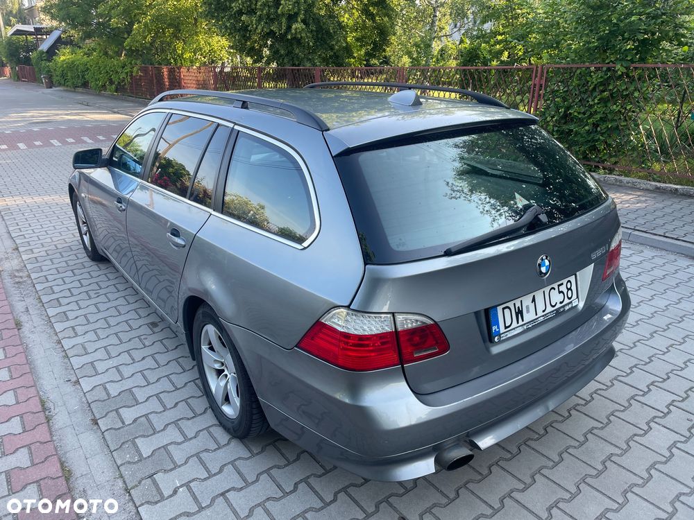 BMW Seria 5 520i - 5