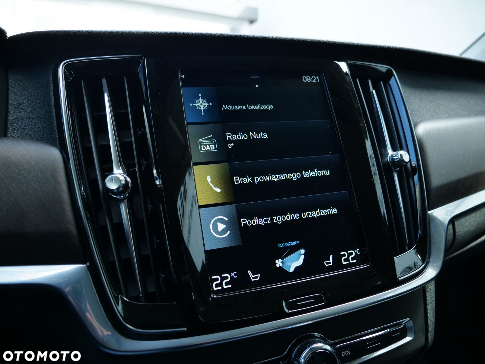 Volvo V90 Cross Country - 20