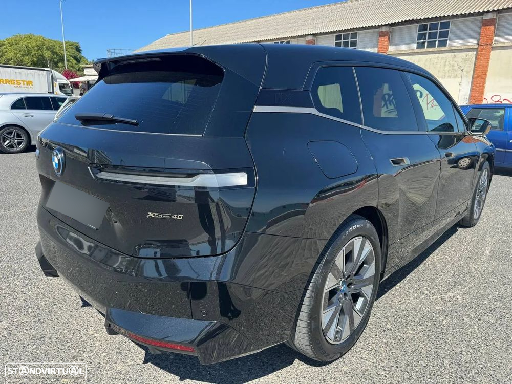 BMW iX xDrive 40 Pack Desportivo - 2