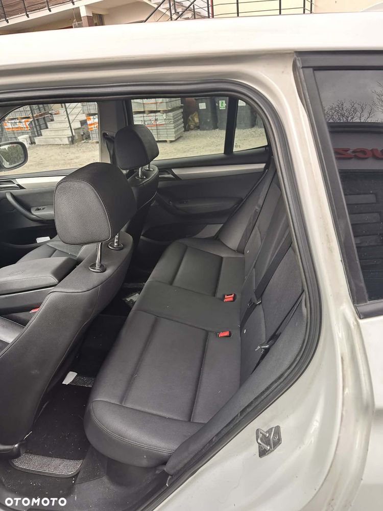 BMW X3 28i xDrive - 7