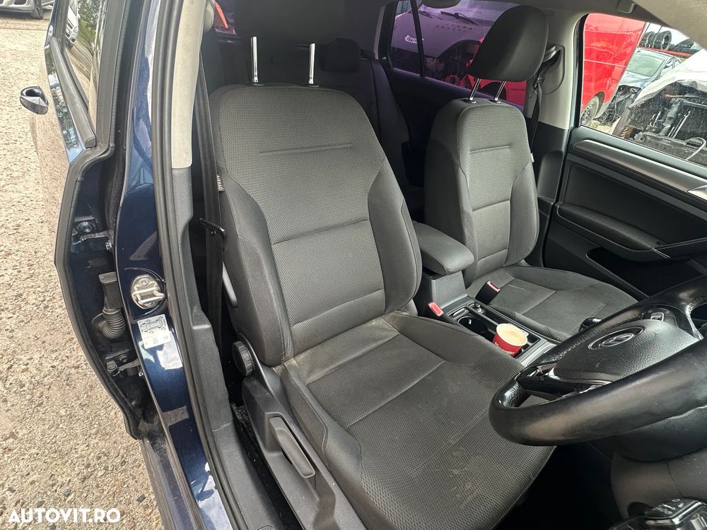 Dezmembrez piese VW Golf 7 - 6