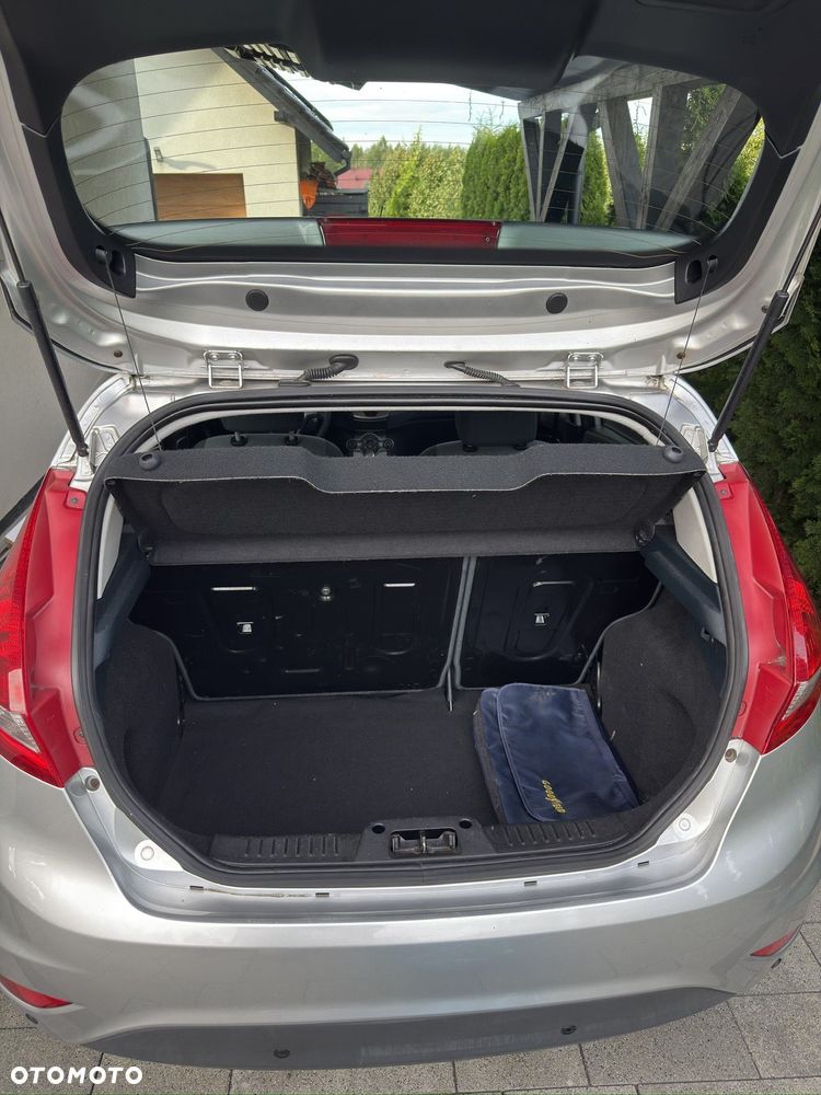 Ford Fiesta 1.25 Ghia - 16