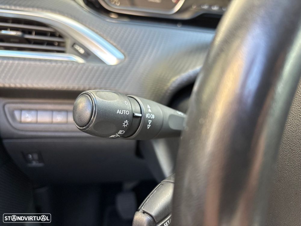 Peugeot 2008 1.2 PureTech Style - 14