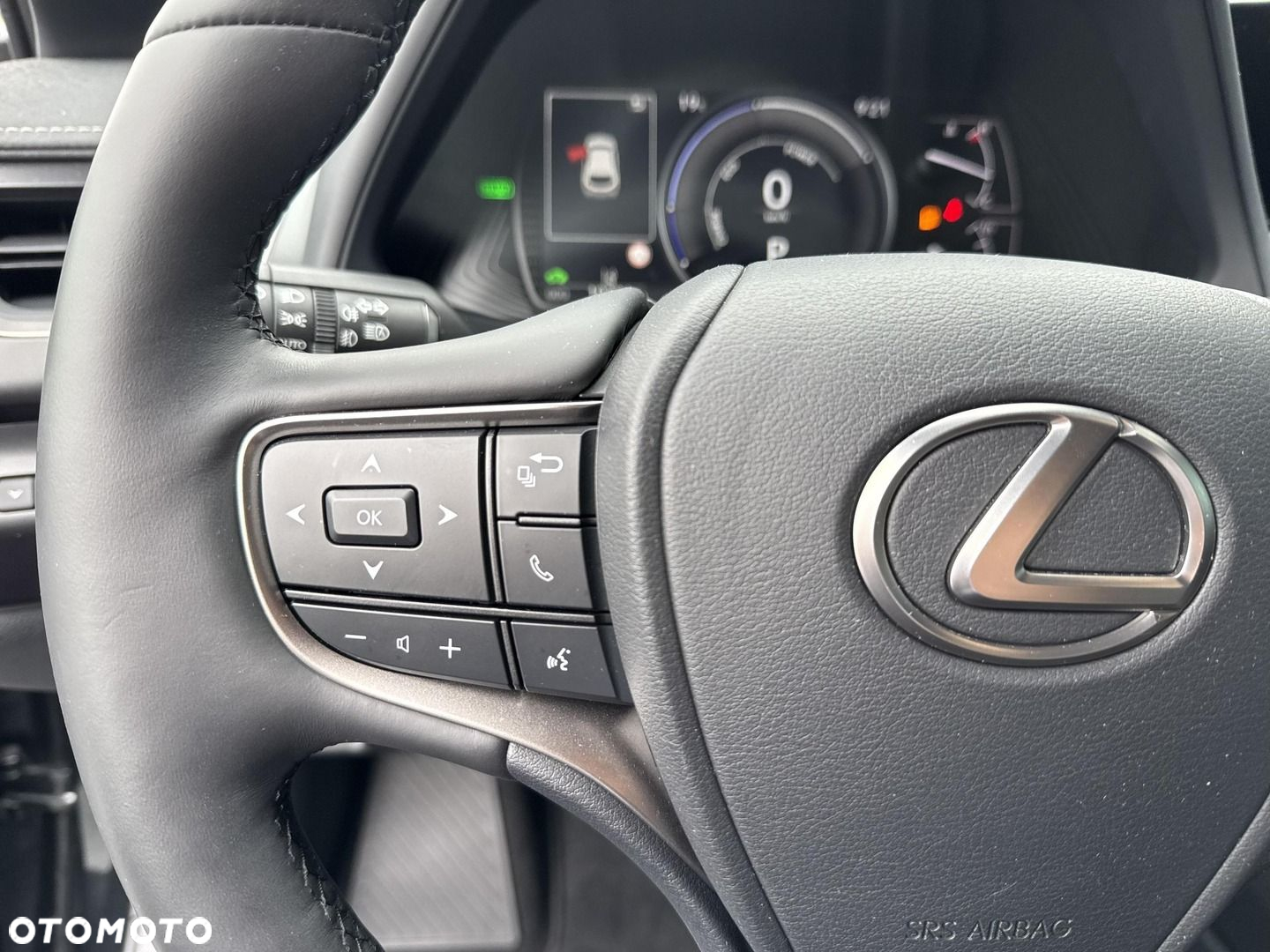 Lexus UX - 16