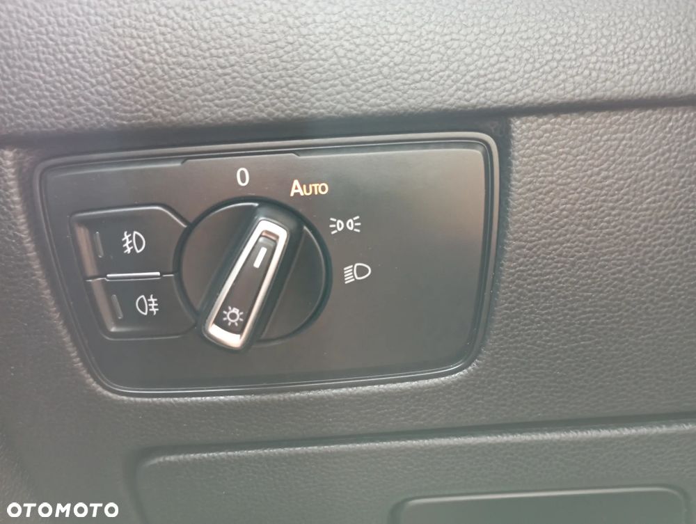 Volkswagen Passat Variant 2.0 TDI EVO Business DSG - 27