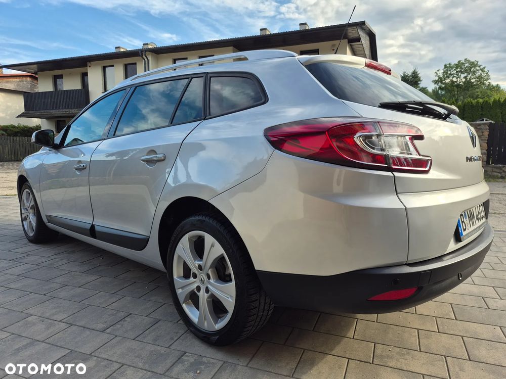 Renault Megane 1.6 16V Expression Euro5 - 9