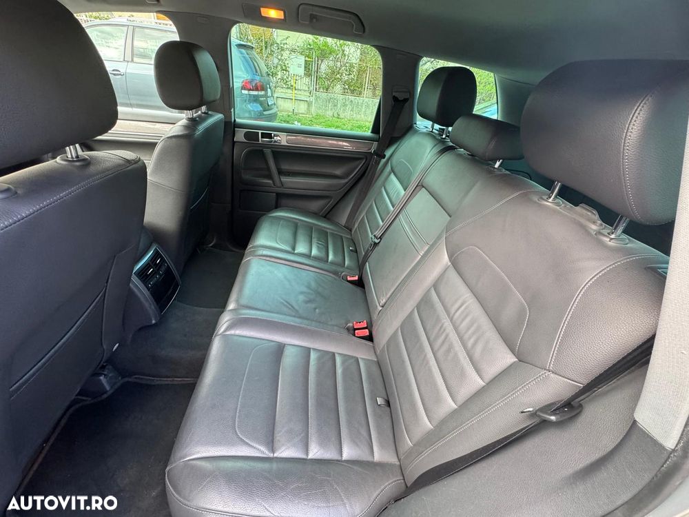 Volkswagen Touareg - 8
