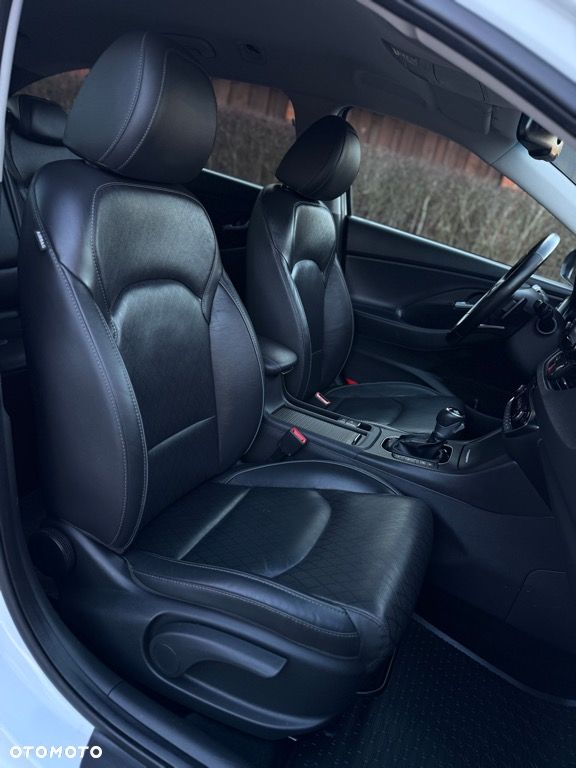 Hyundai i30 1.4 T-GDI DCT Premium - 36