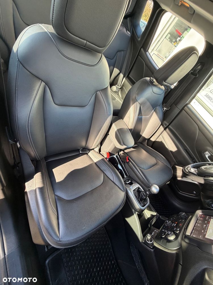 Jeep Renegade - 22