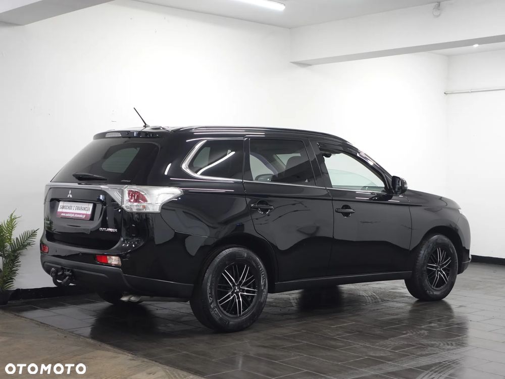 Mitsubishi Outlander 2.2 DI-D 4WD Invite - 9