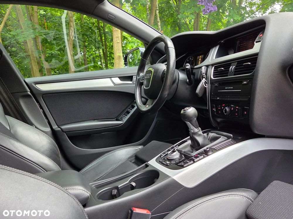 Audi A4 Avant 2.0 TFSI quattro S line Sportpaket - 12