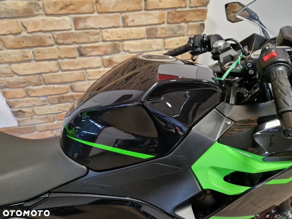Kawasaki Ninja 400 - 31